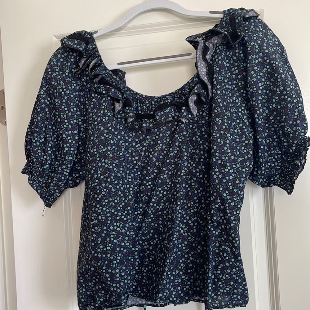 Cute floral top